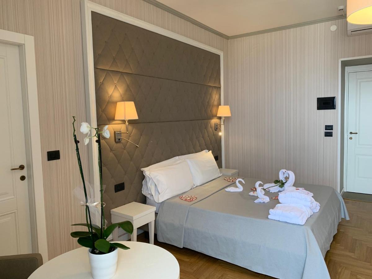 Spa & Wellness By Des Anglais " Accesso Spa Compreso" Sanremo Exterior photo